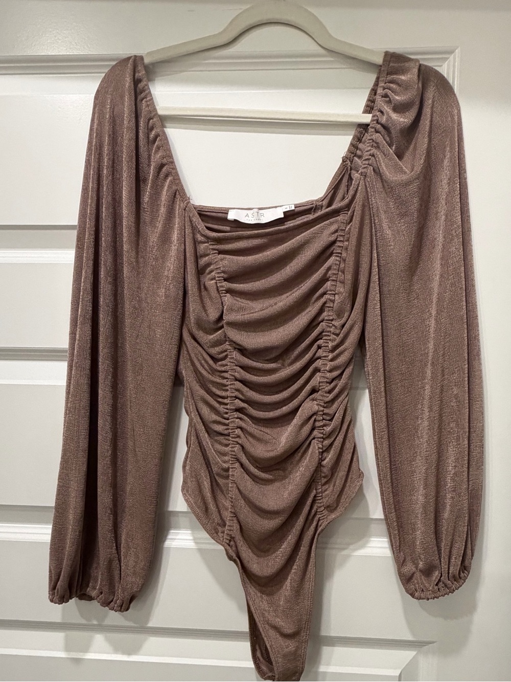 ASTR the Label taupe ruched bodysuit small NWOT
